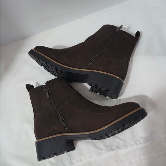 Kensie Kayla Boots Womens 8.5 M Brown Suede Ankle Classic Chelsea Boho Casual - Picture 3 of 7